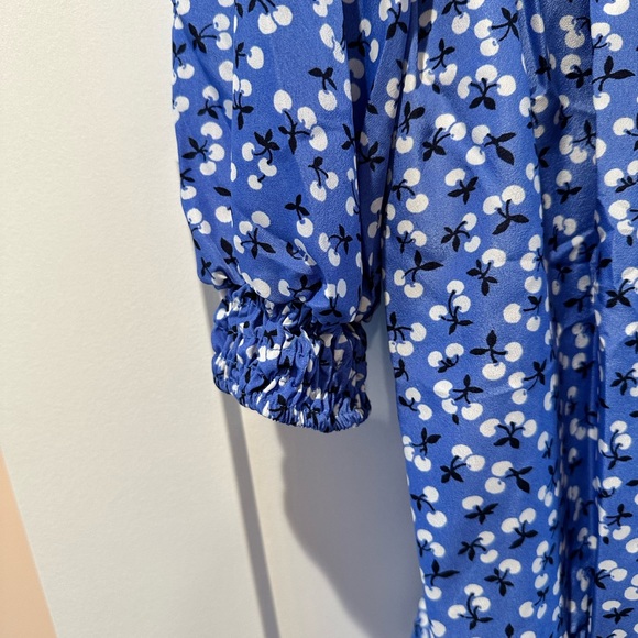 Long sleeve cherry print dress - Picture 3 of 4